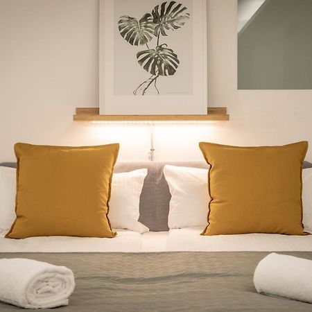 Spacious Apartment In Hemholtzkiez Prenzlauer Berg For 8 People Hiddenseer Berlin Extérieur photo